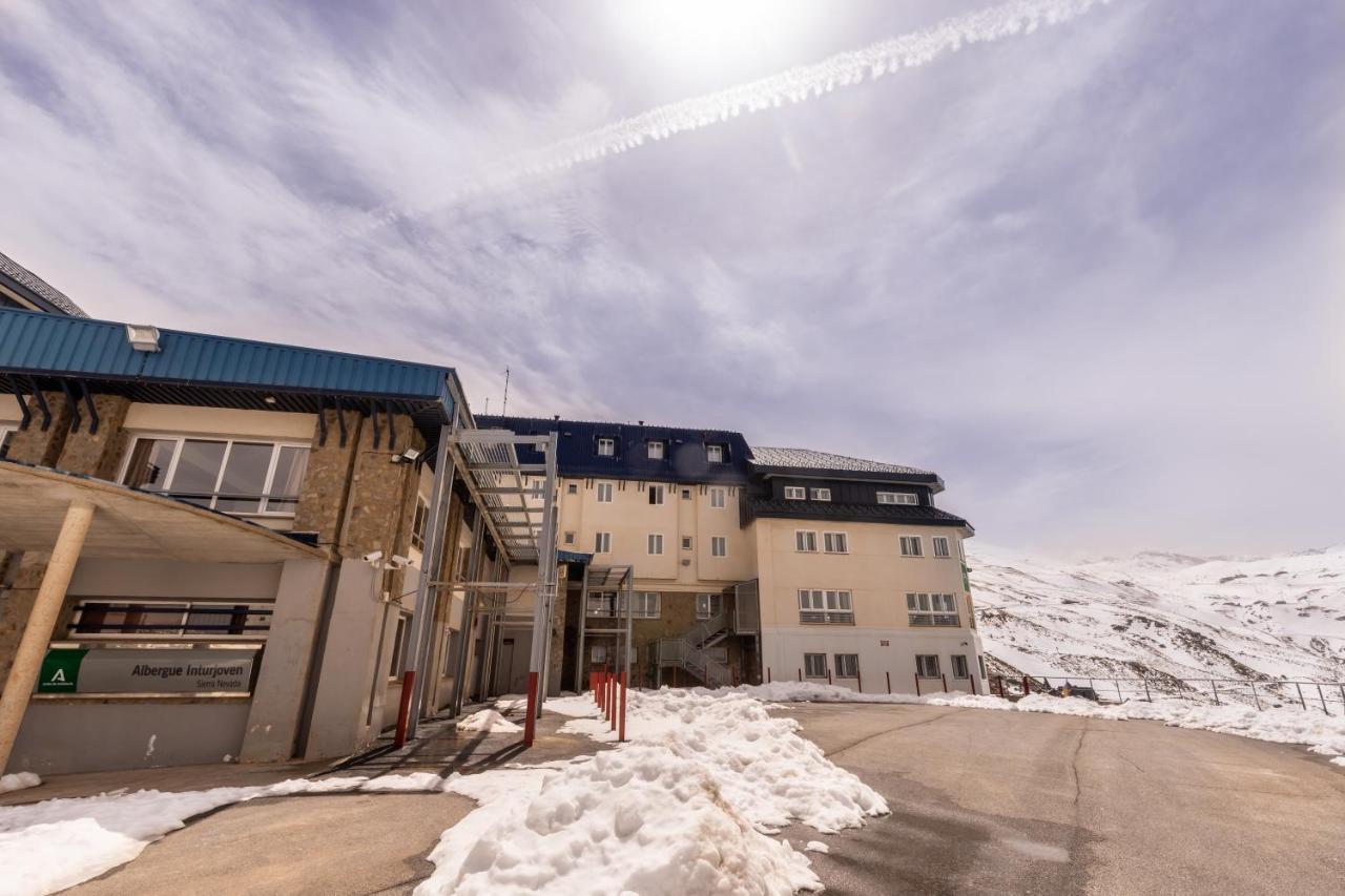 Albergue Inturjoven Sierra Nevada Exteriör bild
