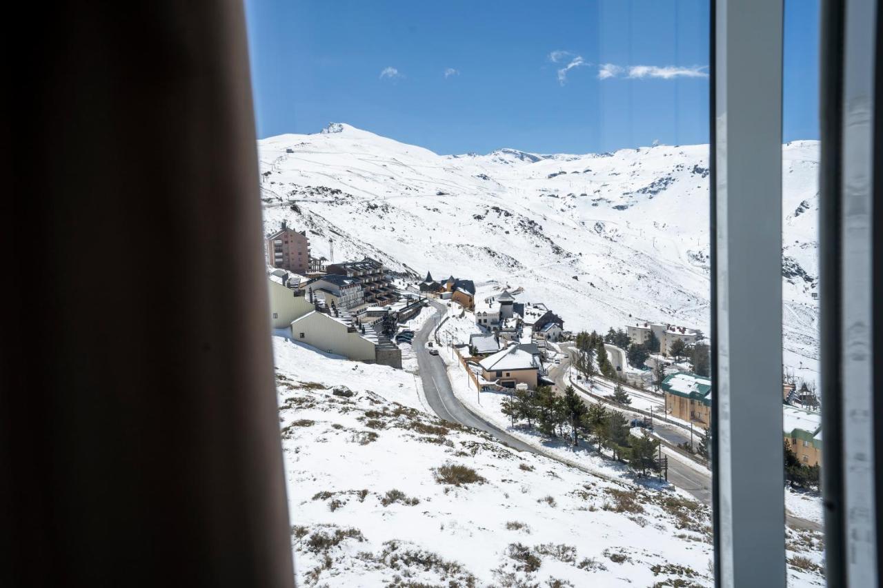Albergue Inturjoven Sierra Nevada Exteriör bild
