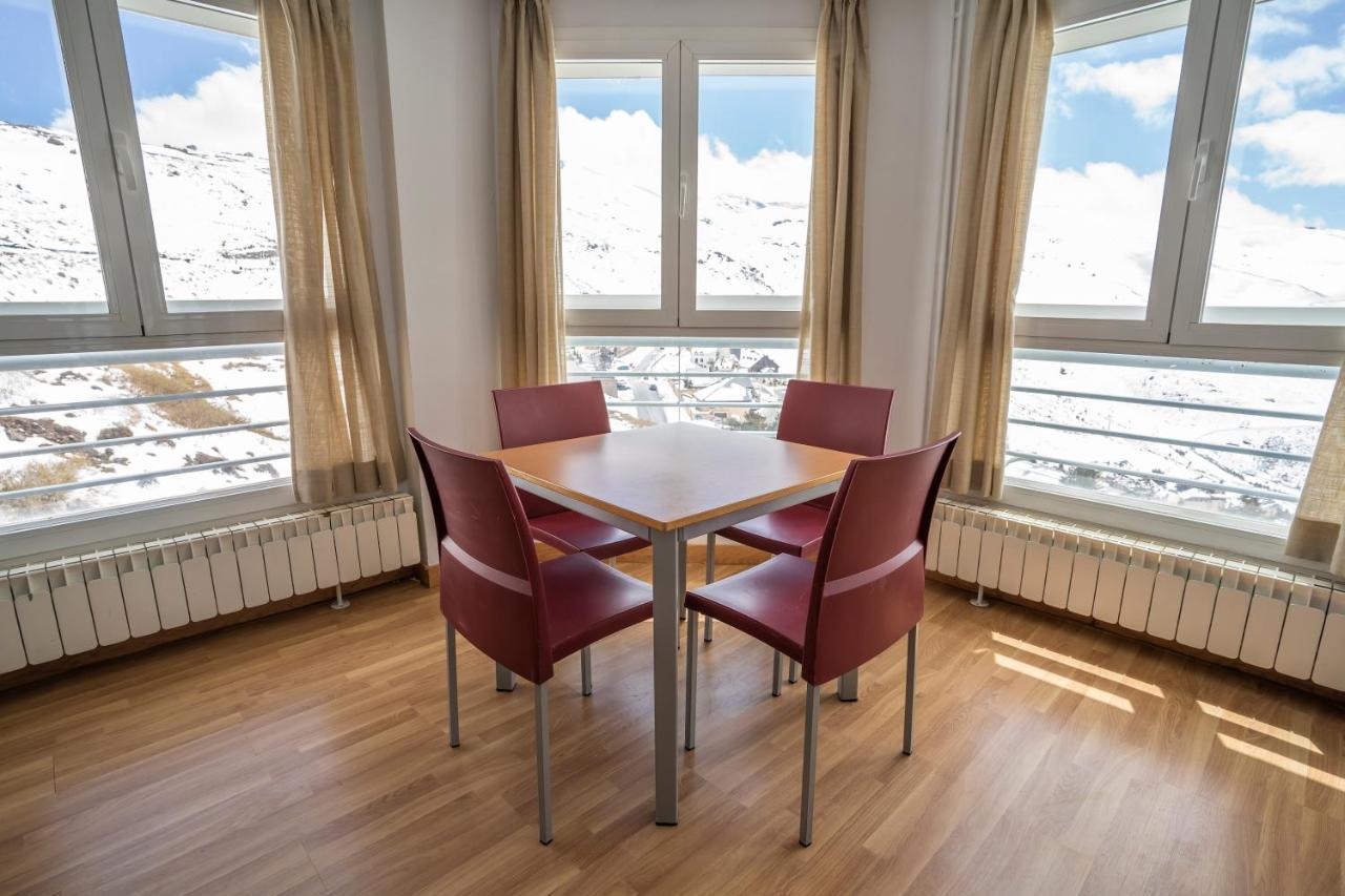 Albergue Inturjoven Sierra Nevada Exteriör bild
