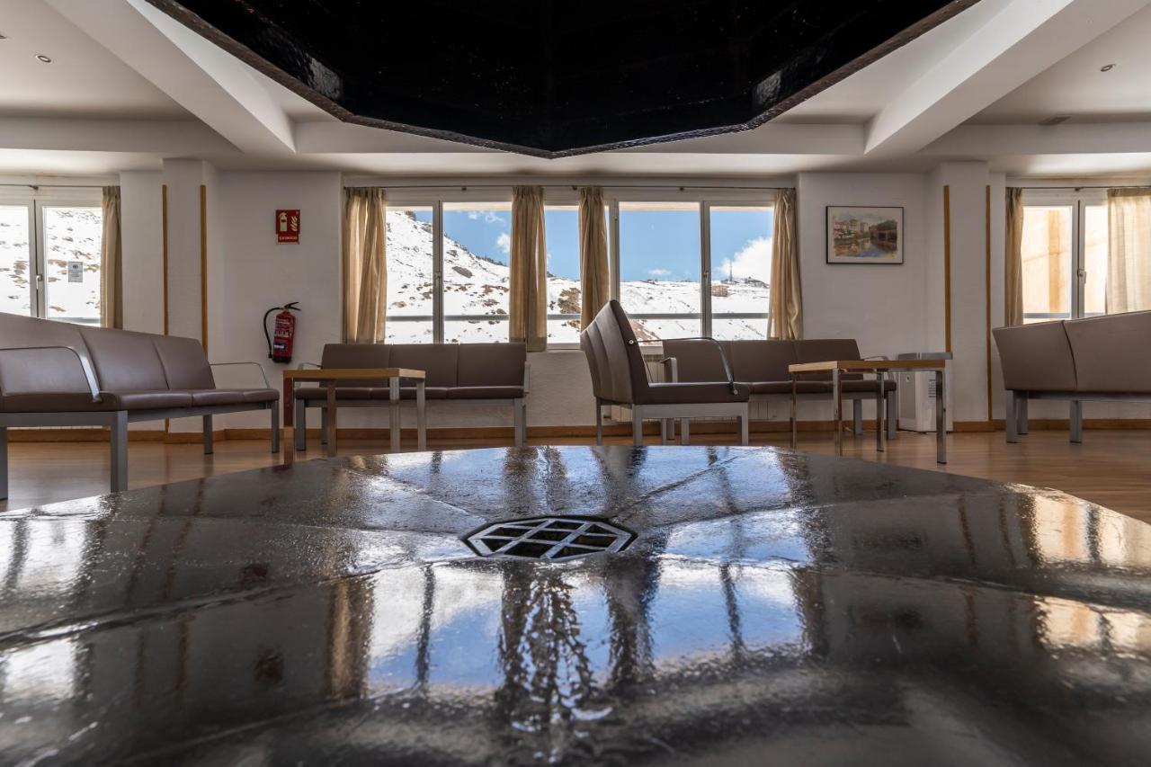 Albergue Inturjoven Sierra Nevada Exteriör bild