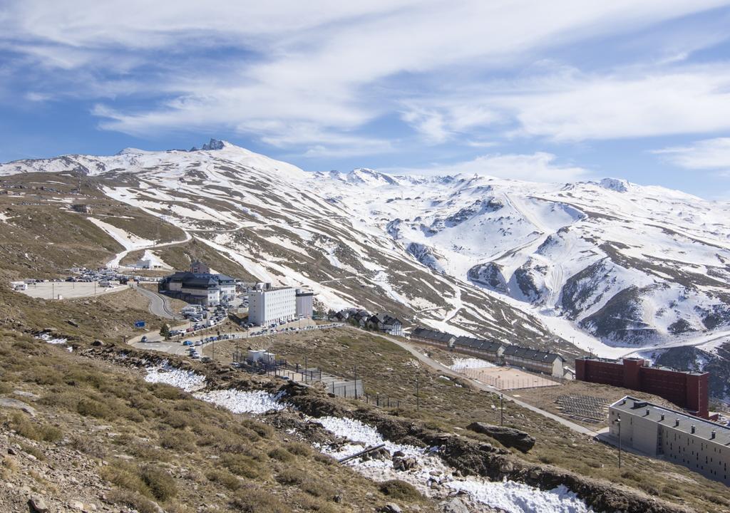 Albergue Inturjoven Sierra Nevada Exteriör bild