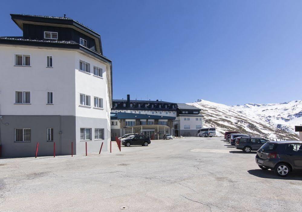 Albergue Inturjoven Sierra Nevada Exteriör bild